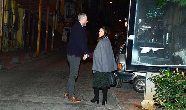 Çukur'un yıldız ismi sevgilisiyle görüntülendi