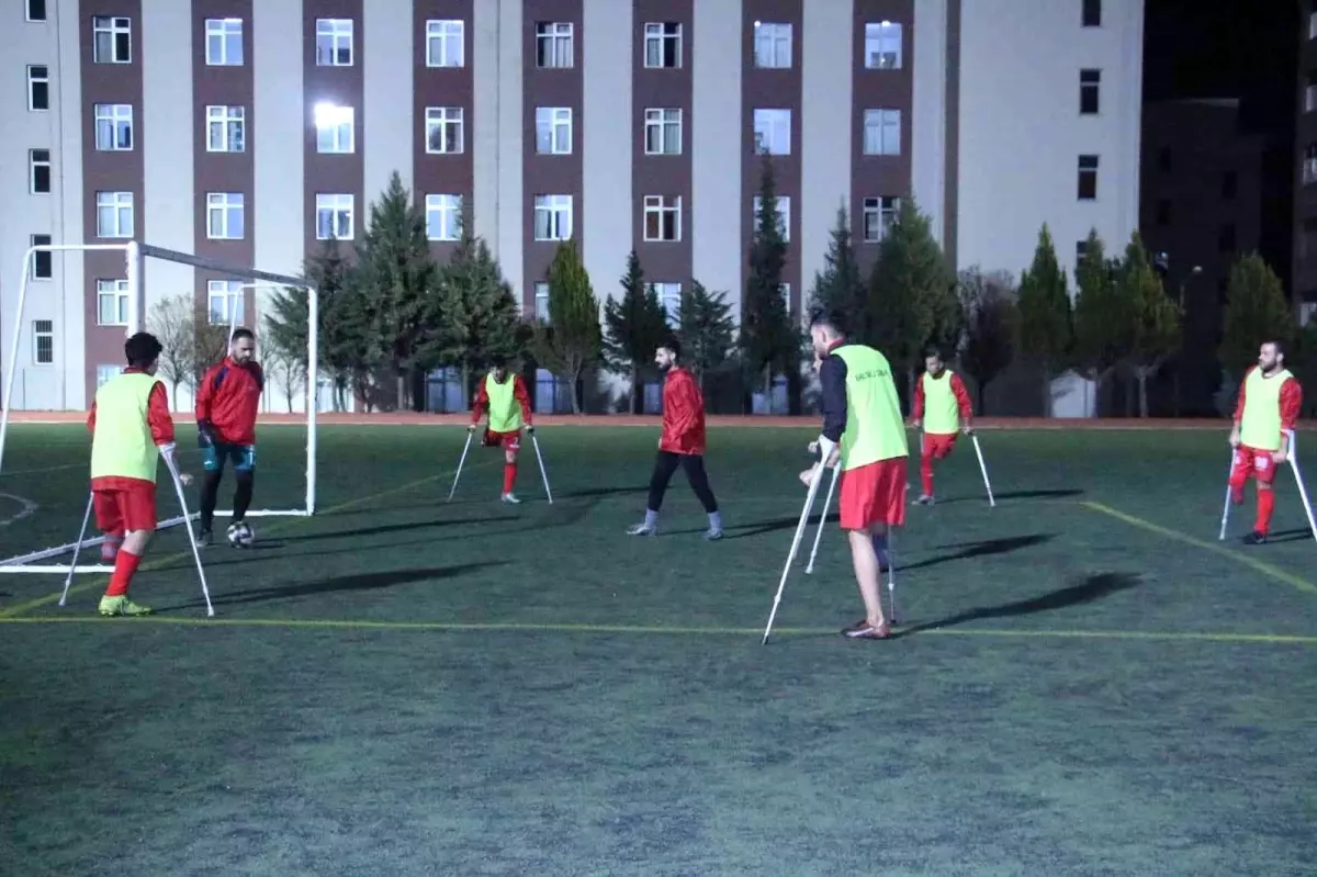 Denizli Ampute Futbol Takımı, Kayseri\'ye 3 puan için gidiyor