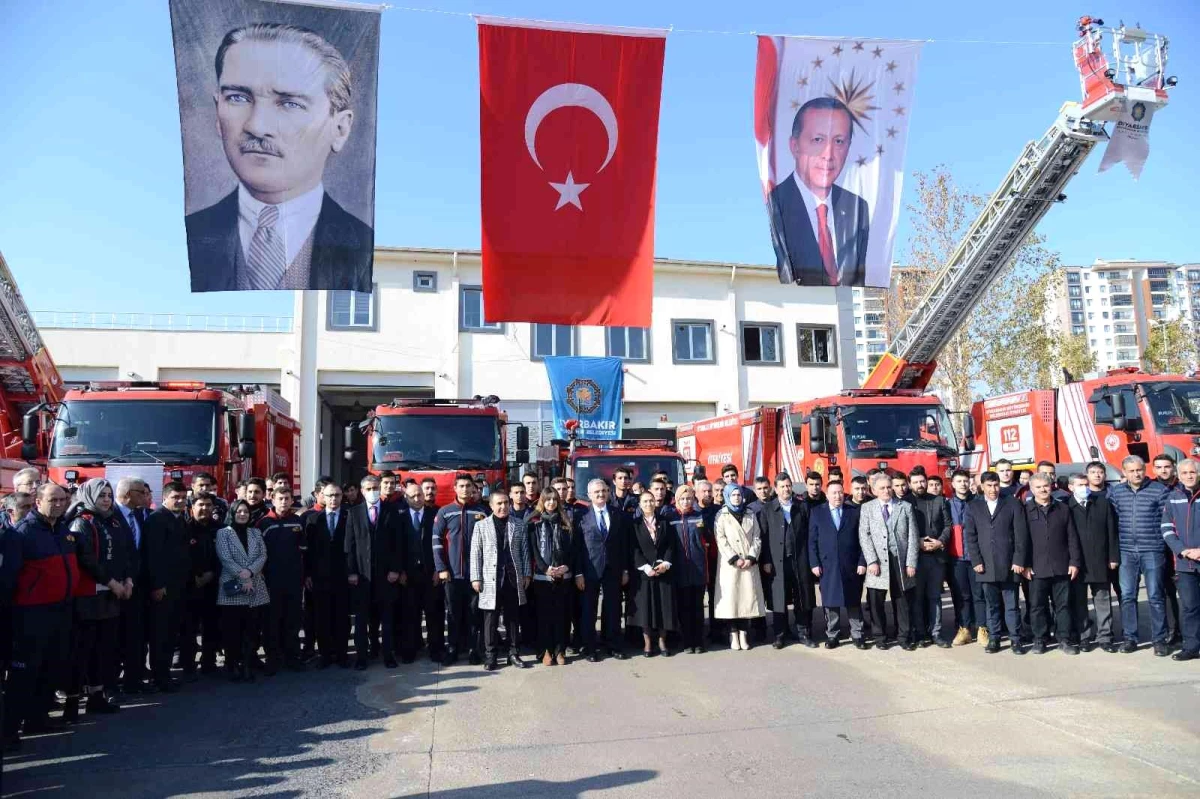 Son dakika yerel: Diyarbakır Büyükşehir Belediyesi itfaiye filosunu güçlendirdi