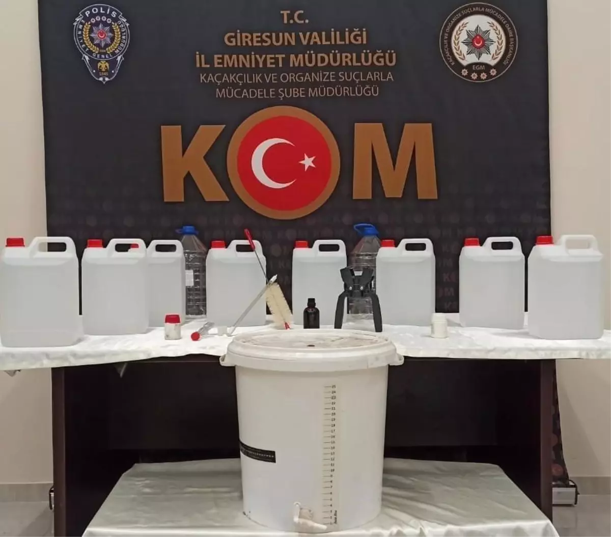 Giresun\'da yılbaşı öncesi kaçak içki operasyonu