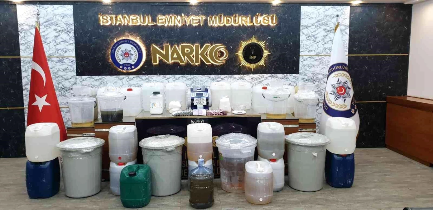 İstanbul\'da ülke tarihine geçen dev operasyon! 553 kilo 800 gram metamfetamin ele geçirildi