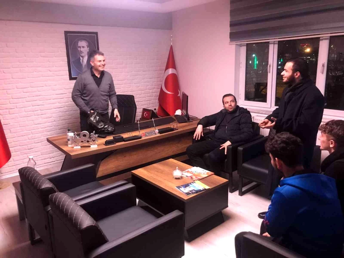 Kayseri Amatör\'ün en centilmen futbolcusu Gökhan Yeşilbaş seçildi