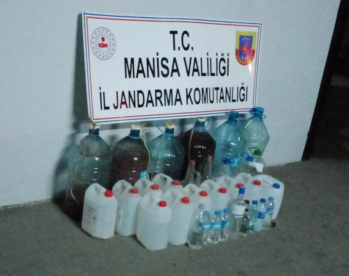 Manisa\'da 160 litre kaçak içki ele geçirildi