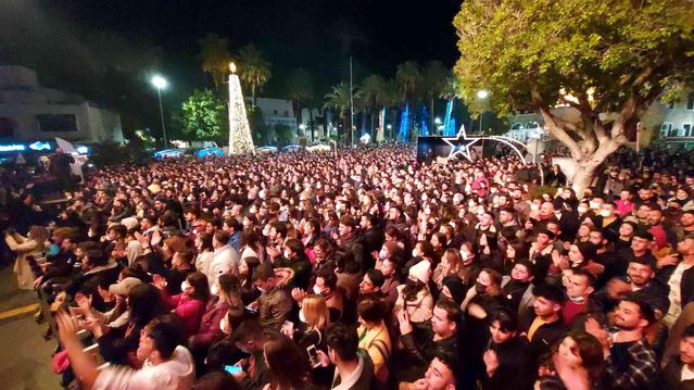Melek Mosso'dan hayranlarına müjde
