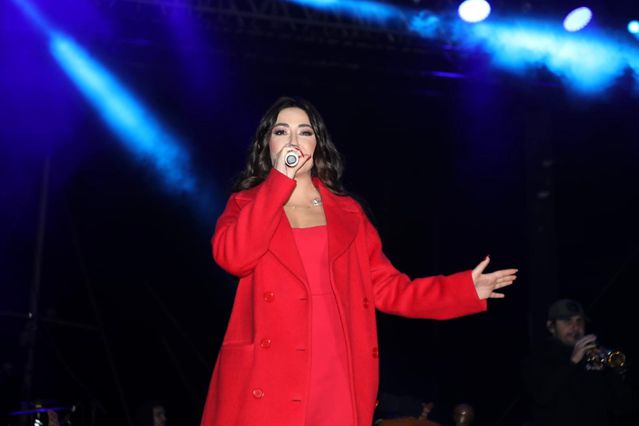 Melek Mosso'dan hayranlarına müjde