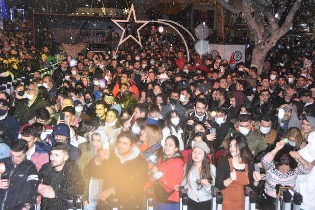 Melek Mosso yeni yıl projesini Bodrum'da açıkladı