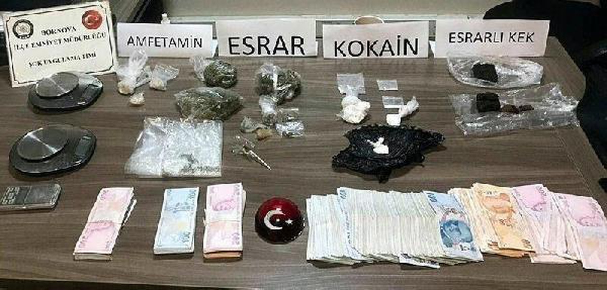 Otomobilinde uyuşturucuyla yakalanan avukat tutuklandı