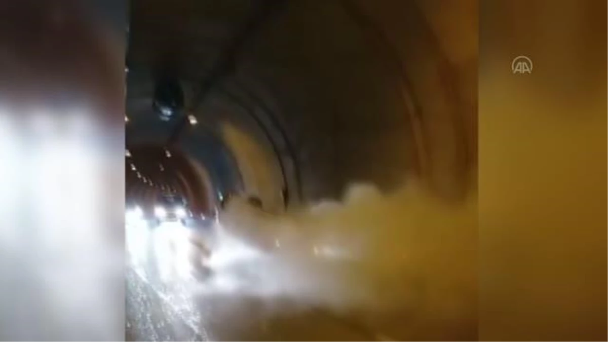 Tünelde devrilen otomobilin sürücüsü yaralandı