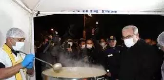 Elazığ'da valilikten vatandaşlara çorba ikramı