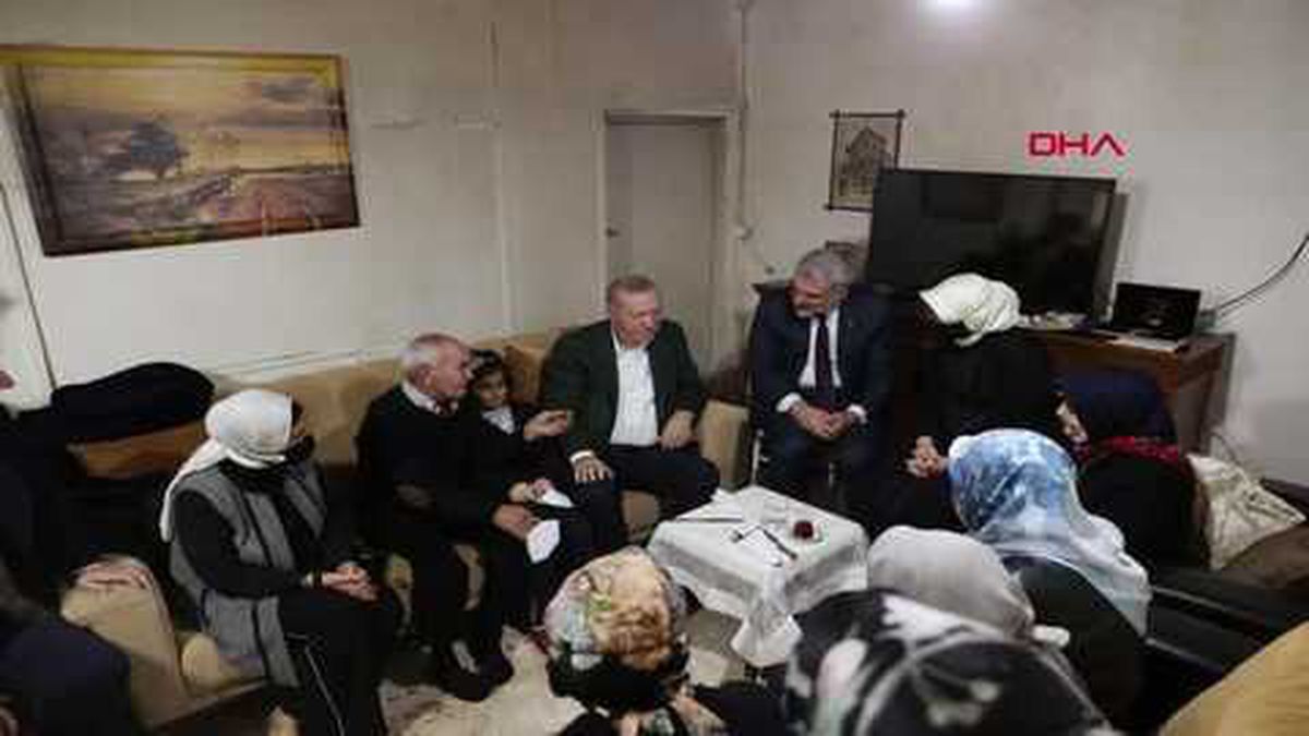 İSTANBUL ? CUMHURBAŞKANI ERDOĞAN, HATEM KURT\'U ZİYARET ETTİ