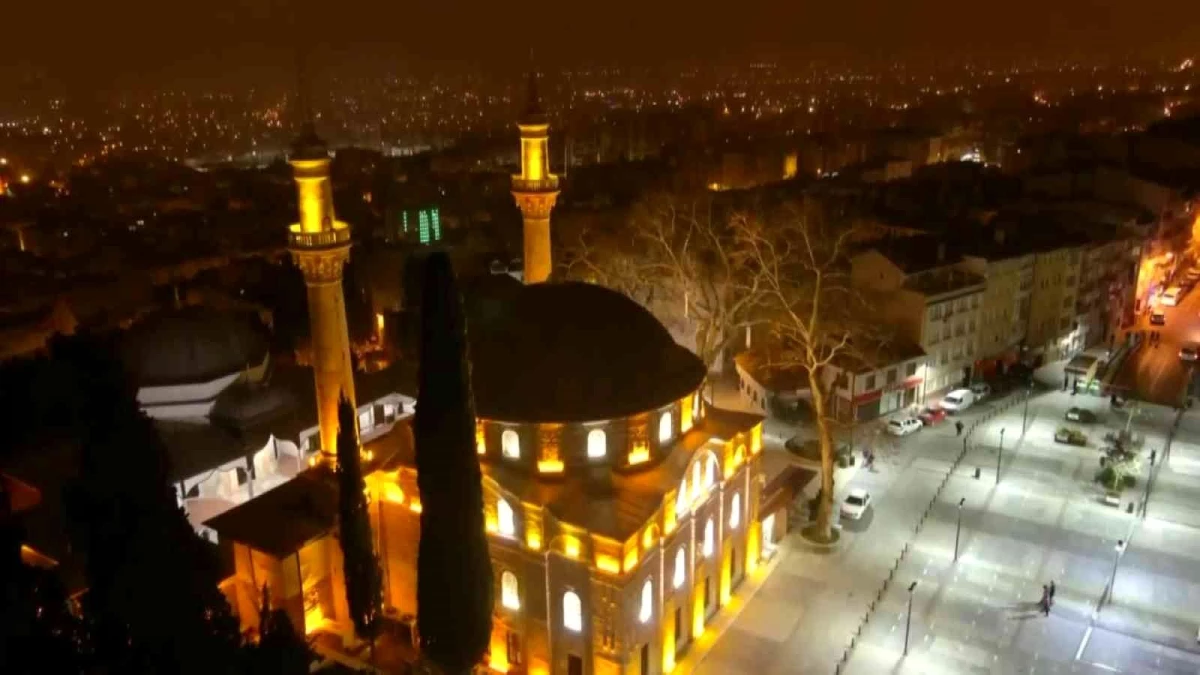 Ulu Camii\'nde yeni yılın ilk namazı kılındı