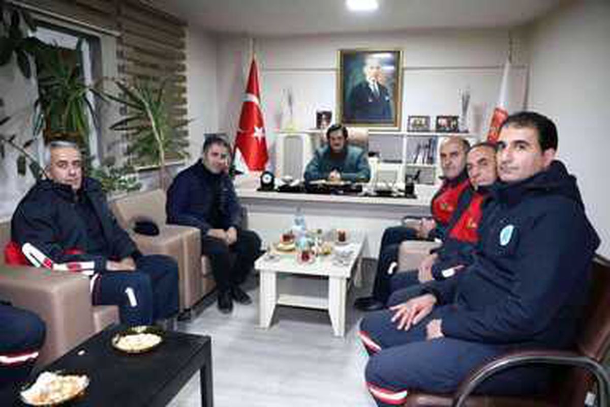 Vali Yardımcısı Kasımoğlu yeni yılını belediye ekibi ile geçirdi