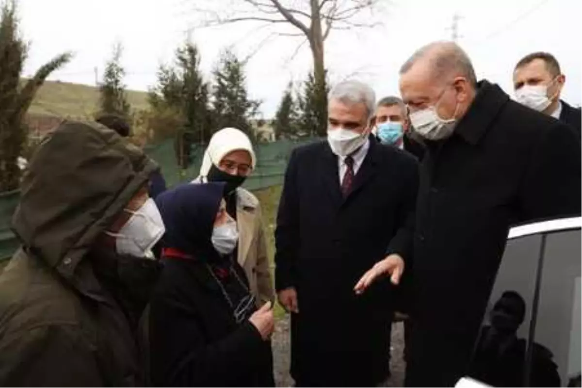 CUMHURBAŞKANI ERDOĞAN ÖRNEK GÖSTERDİĞİ MAHALLE KADIN KOLLARI BAŞKANI HATEM KURT\'U ZİYARET ETTİ