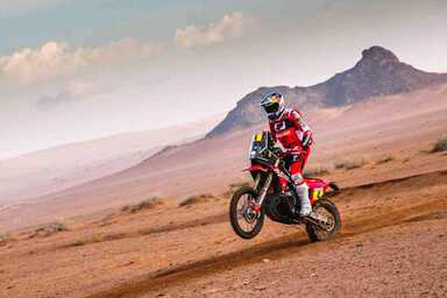 Dakar Rallisi'nin ikinci gününde de Red Bull sporcuları zirvede