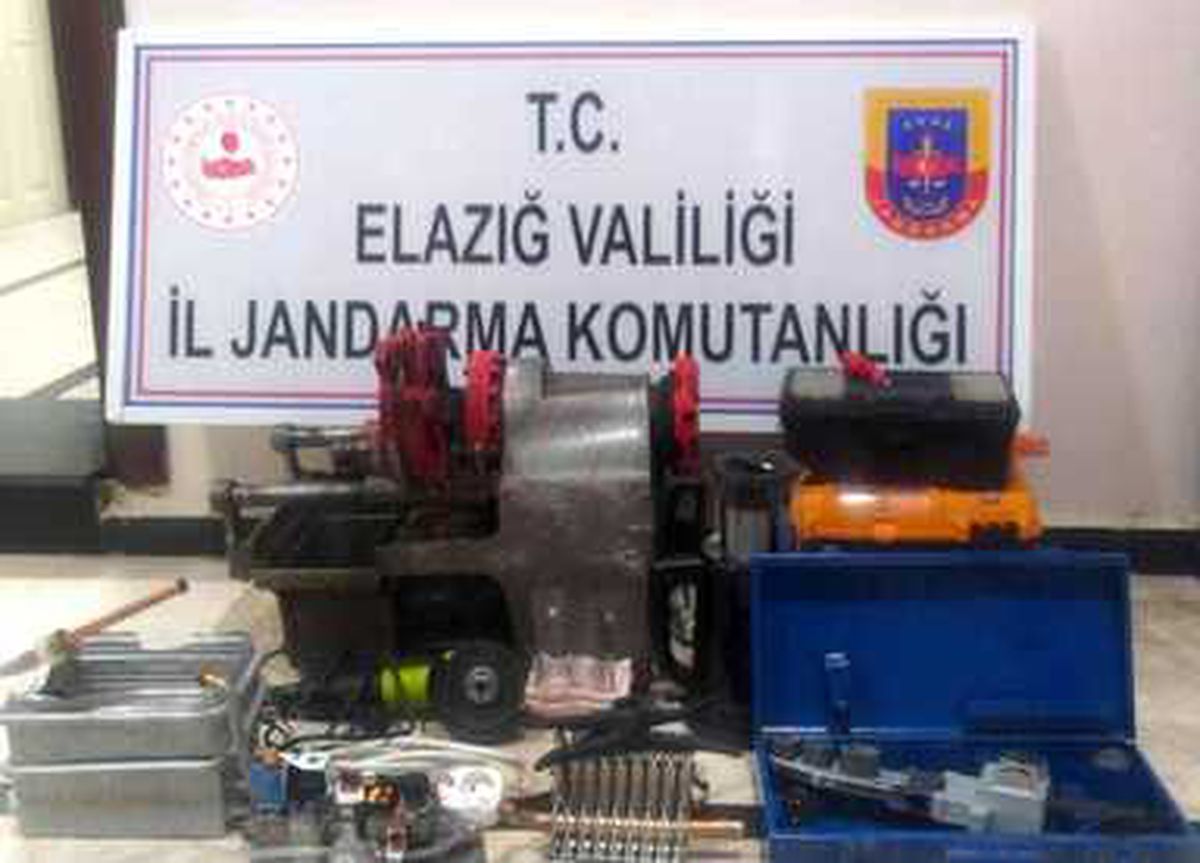 Son dakika haberleri: Jandarma tarafından suçüstü yapılan 5 hırsız, gözaltına alındı