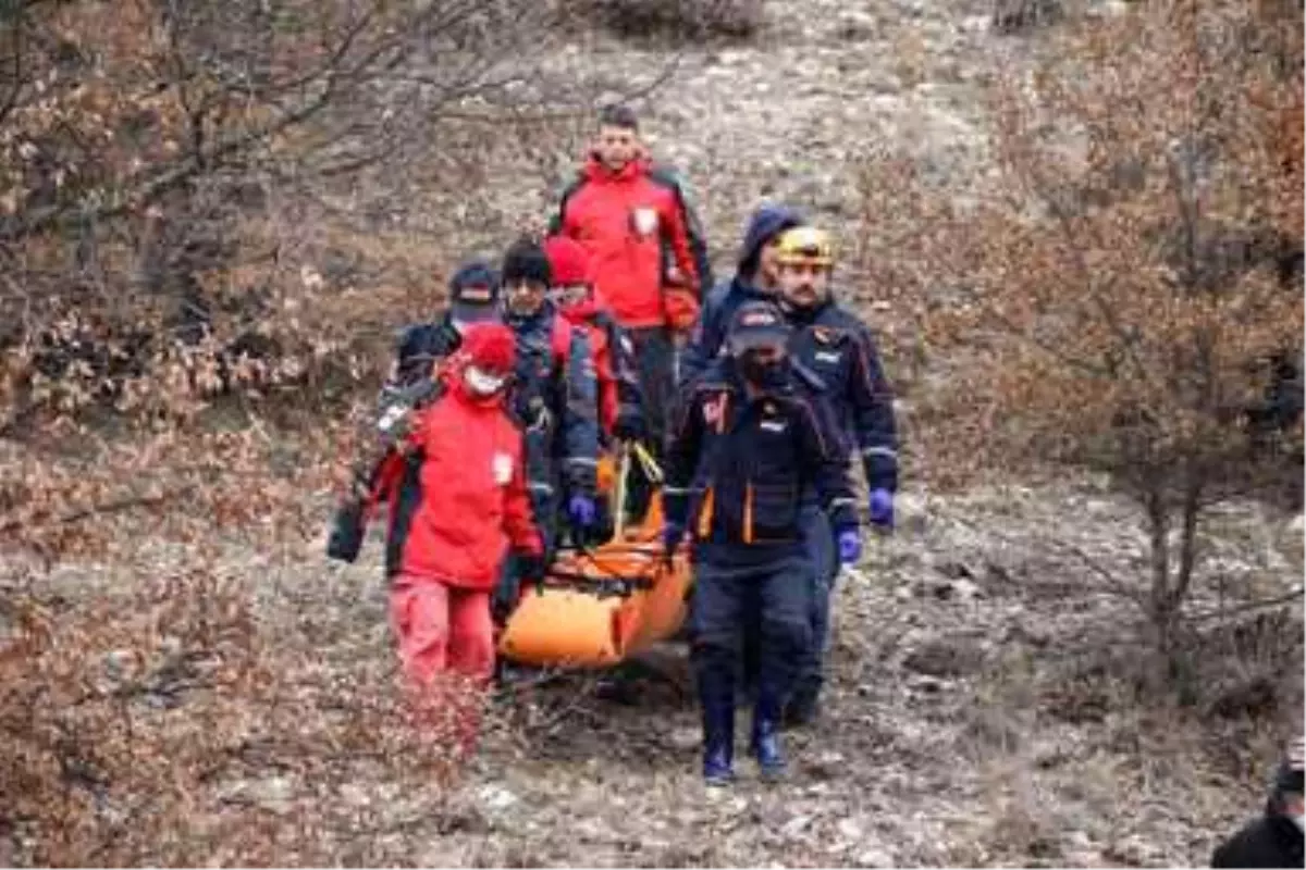 Kayıp avcının cansız bedenine ulaşıldı