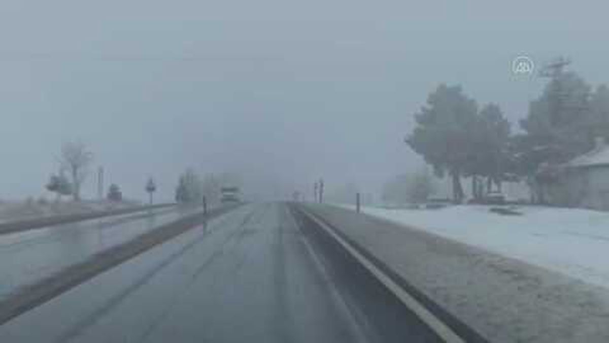 Yüksek kesimlerde kar kalınlığı 20 santimetreye ulaştı