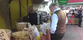 Birçok hastalığa şifa olarak gösterilen kaya balı 400 liradan alıcı buluyor