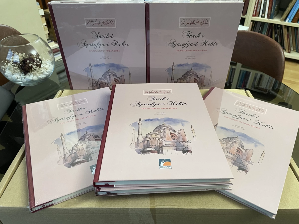Çekmeköy Belediyesince "Tarih-i Ayasofya-i Kebir" eseri yayımlandı