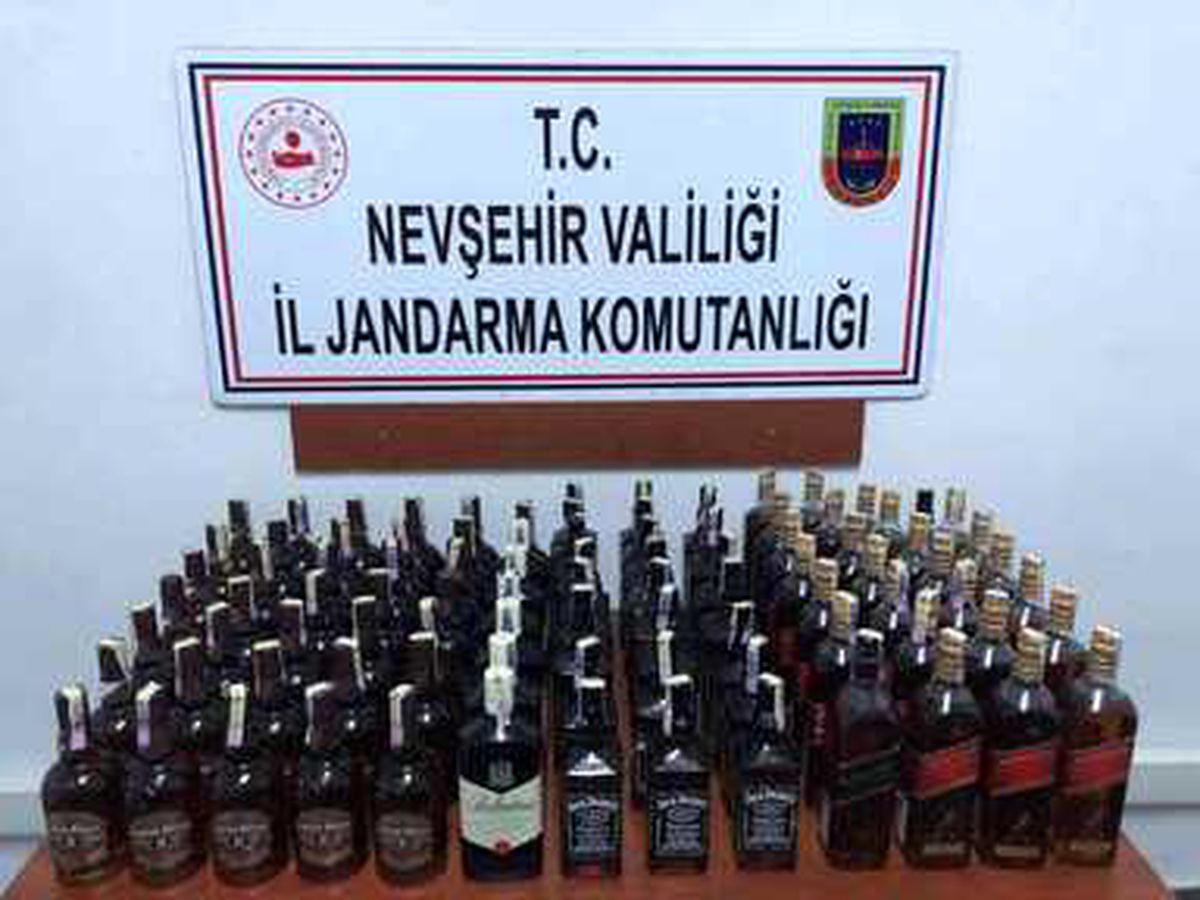 Nevşehir\'de 93 şişe sahte alkole el konuldu