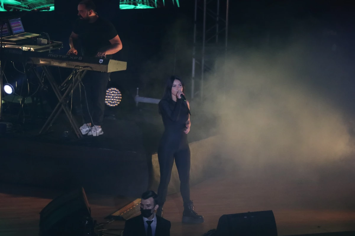 Rumen şarkıcı Inna, Kayseri\'de konser verdi