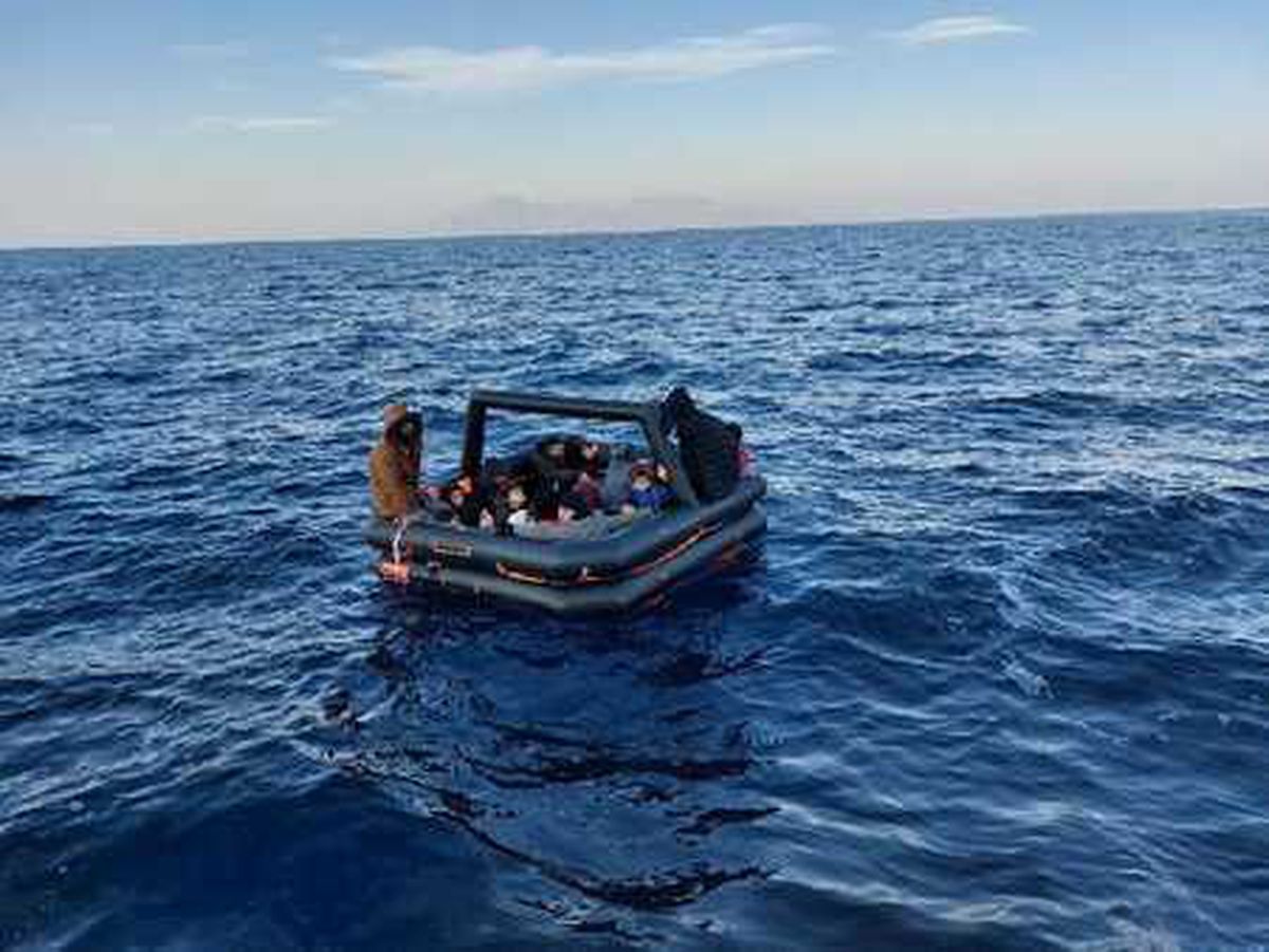 Bodrum\'da 19 kaçak göçmen kurtarıldı