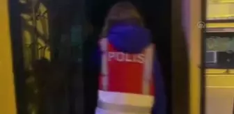 Çalıntı kredi kartlarıyla 'bağış' adı altında dolandırıcılık yapan suç örgütüne operasyon