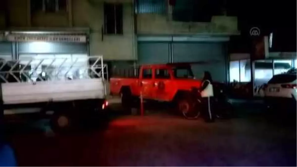 Elektrik akımına kapılan 2 işçi yaralandı