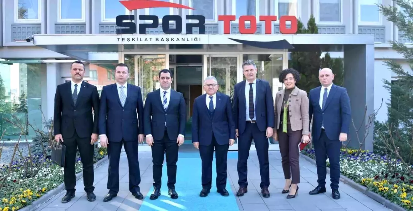 Kayseri\'ye 10 milyon TL\'lik spor yatırımı