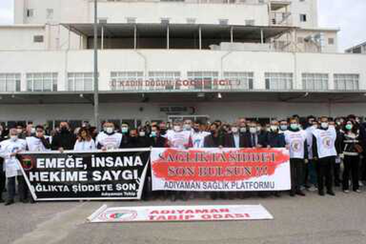 Sağlık çalışanlarına yönelik şiddete tepki