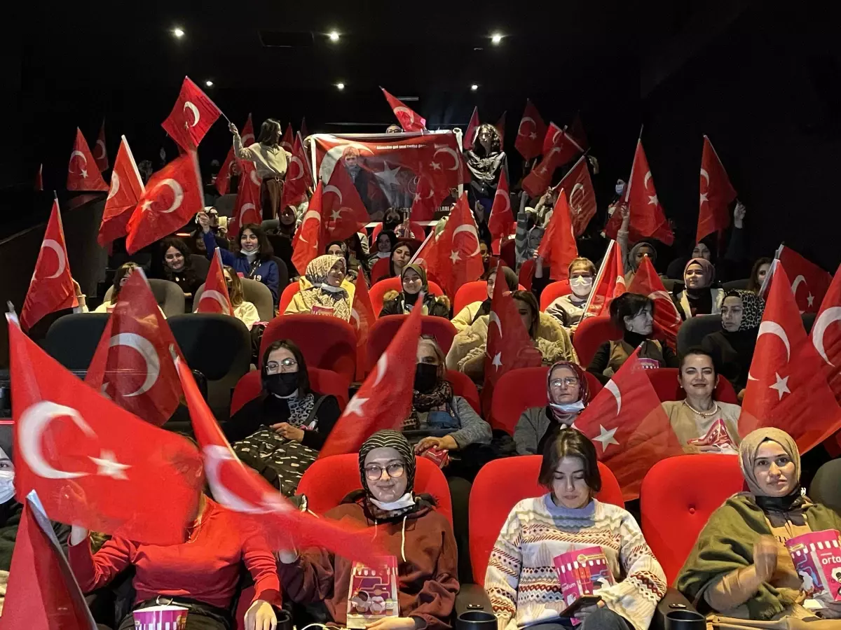 Samsun\'da "Kesişme; İyi ki Varsın Eren" filmi gösterime girdi