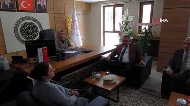 Türkiye'nin üçüncü kadın il sağlık müdürü Bitlis'te görevi devraldı