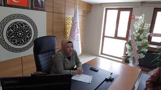 Türkiye'nin üçüncü kadın il sağlık müdürü Bitlis'te görevi devraldı