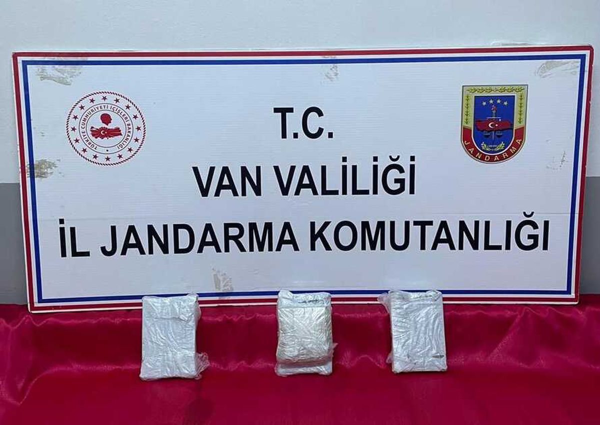 Van\'da 2 kilo 100 gram eroin ele geçirildi