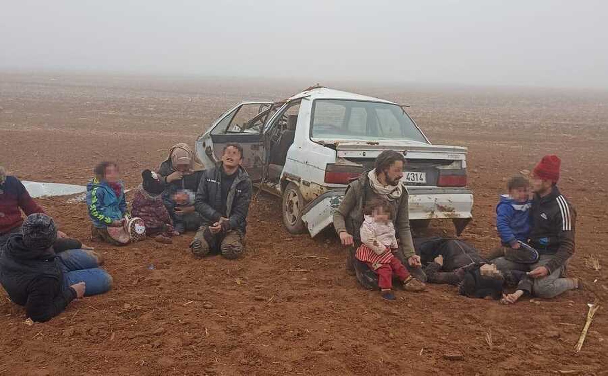 5 kişilik otomobil takla attı, içerisinden 12 yaralı çıktı