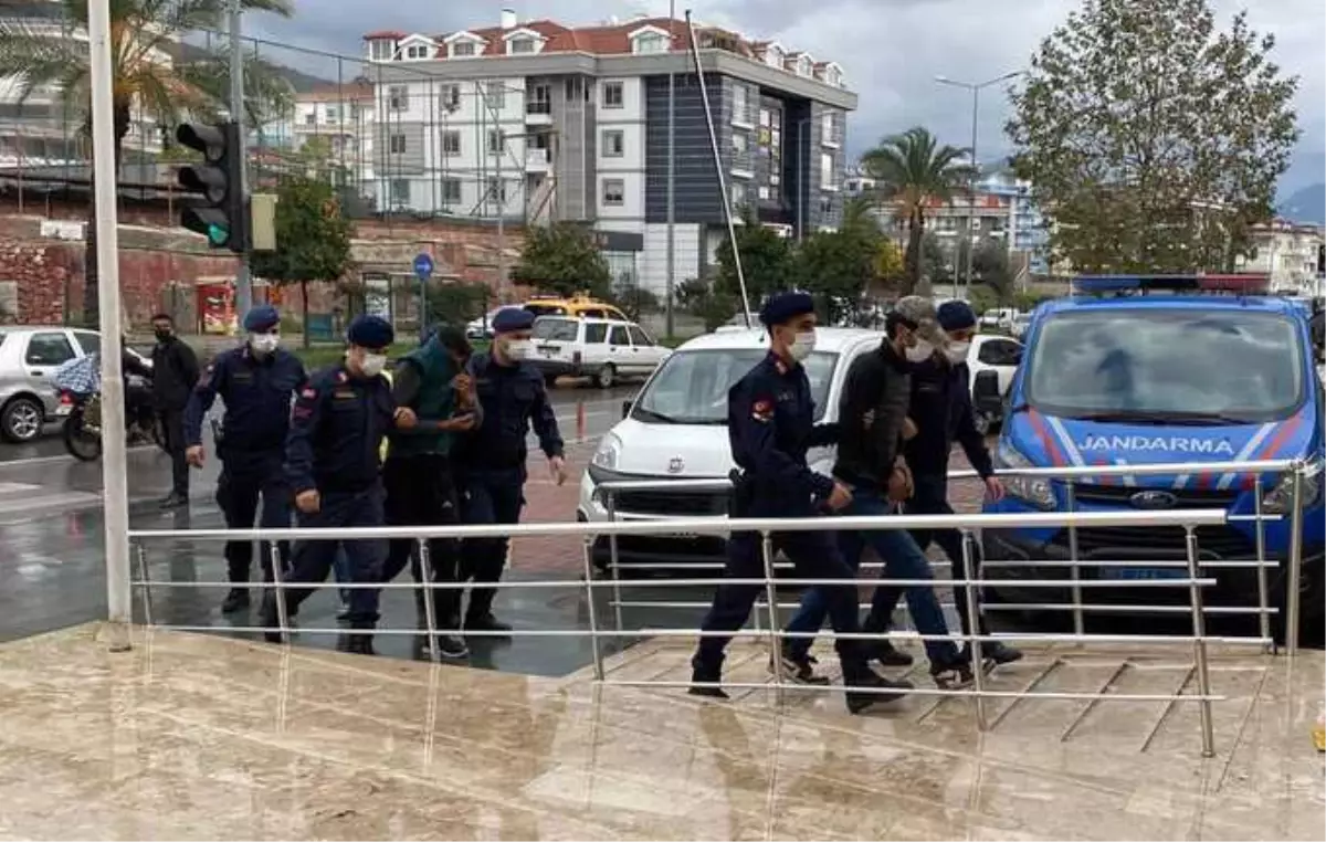 Son dakika haberleri! Alanya\'da 3 hırsızlık şüphelisi gözaltına alındı