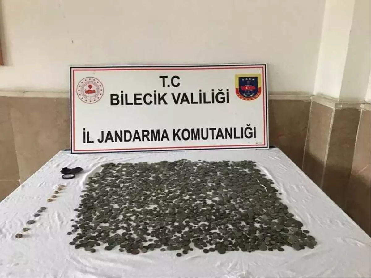 Bilecik\'te Bizans ve Osmanlı dönemine ait 2 bin 705 adet sikke ele geçirildi