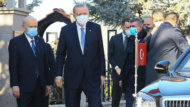 Gözlerin çevrildiği kritik zirve başladı! Devlet Bahçeli, Cumhurbaşkanı Erdoğan'ı kapıda karşıladı