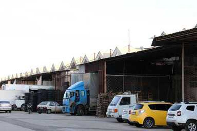 Halde 12, pazarda 15 TL olan patlıcan, Tarım Kredi Kooperatifi marketinde 19,90 TL