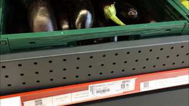 Halde 12, pazarda 15 TL olan patlıcan, Tarım Kredi Kooperatifi marketinde 19,90 TL