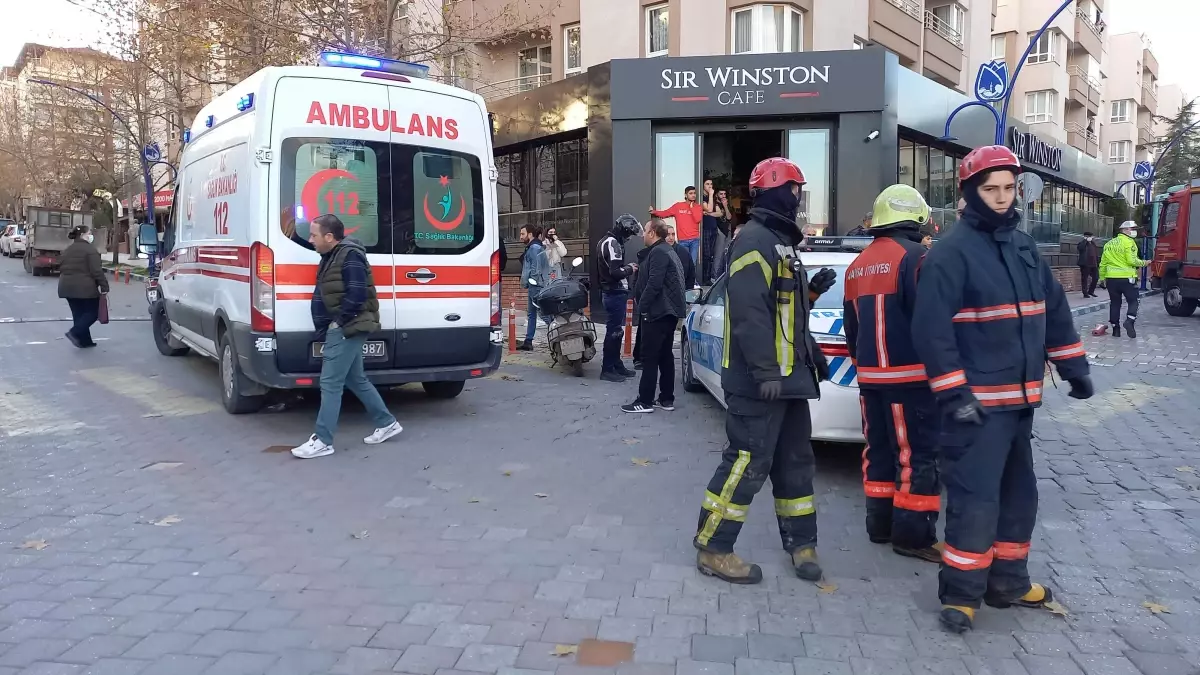 Manisa\'da yaya geçidinde halk otobüsünün altında kalan kadın öldü