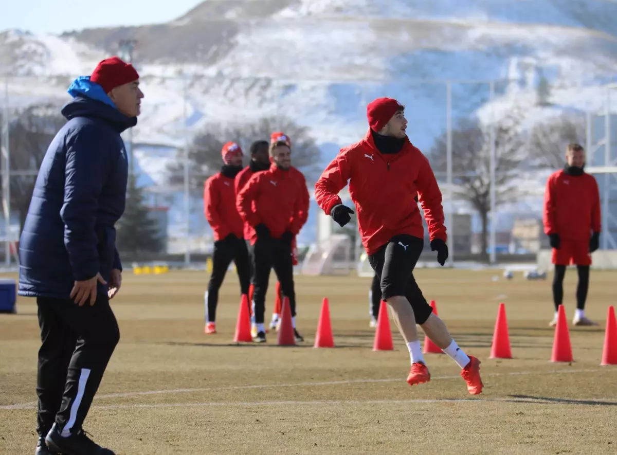 Sivasspor\'da Konyaspor mesaisi devam ediyor