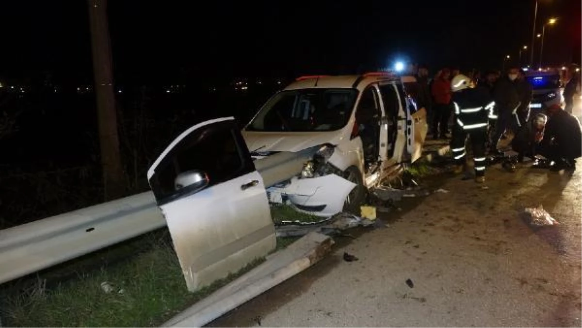 Bariyere çarpan aracın sürücüsü öldü