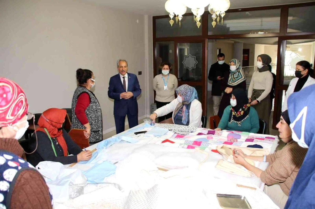 Başkan Akkaya Akşehir Aile Sanat ve Eğitim Merkezi\'ni ziyaret etti