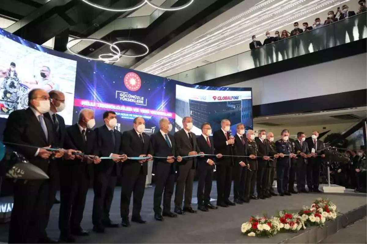 Cumhurbaşkanı Erdoğan: '2025'te ilk uçuşunu yapacak Milli Muharip Uçağımız, Hava Kuvvetleri'mizin vurucu gücü olarak 2029'da göklerdeki yerini...