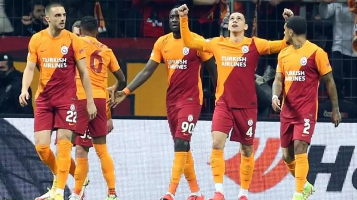 Galatasaray\'da Selçuk İnan ve Taylan Antalyalı\'nın Kovid-19 testi pozitif çıktı