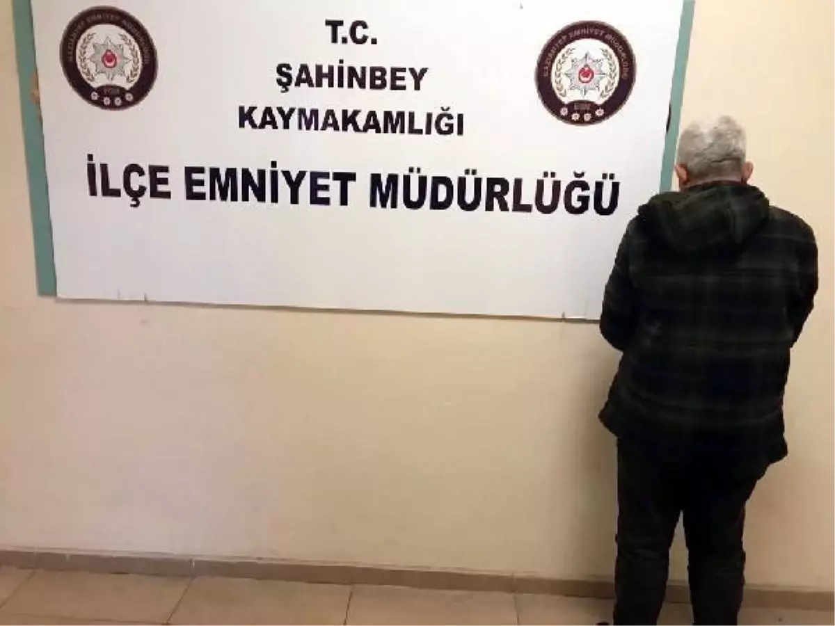 GAZİANTEP\'TE YANKESİCİLİK ŞÜPHELİSİNİN SUÇÜSTÜ YAKALANMASI KAMERADA