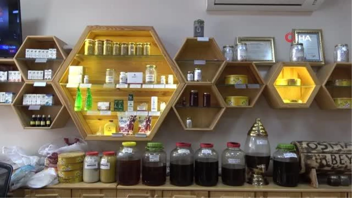 Mardin\'de kış hastalıklarının şifa kaynağı: Uludere çam balı ve keçiboynuzu
