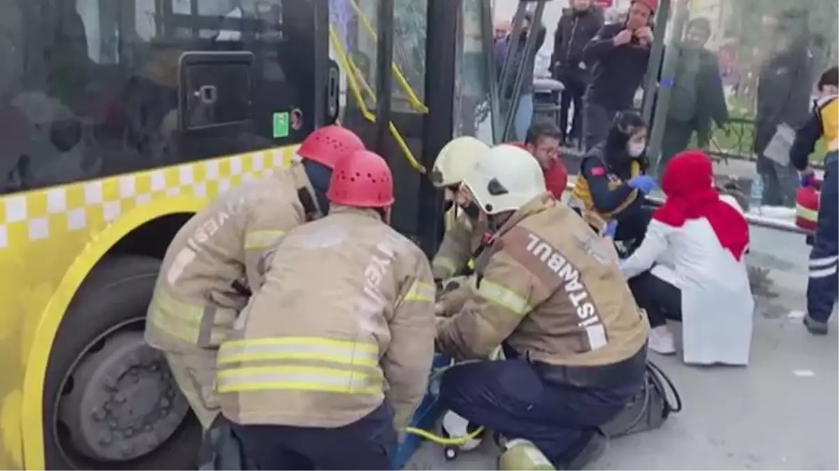 Son Dakika! İstanbul Eyüpsultan'da İETT otobüsü durağa daldı, 3 kişi yaralandı