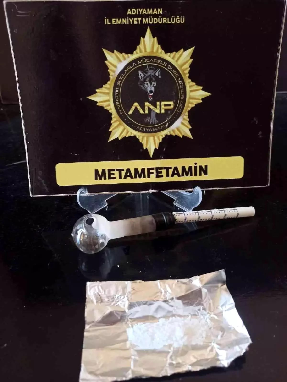 Şüpheli şahıslarda uyuşturucu yakalandı: 6 gözaltı